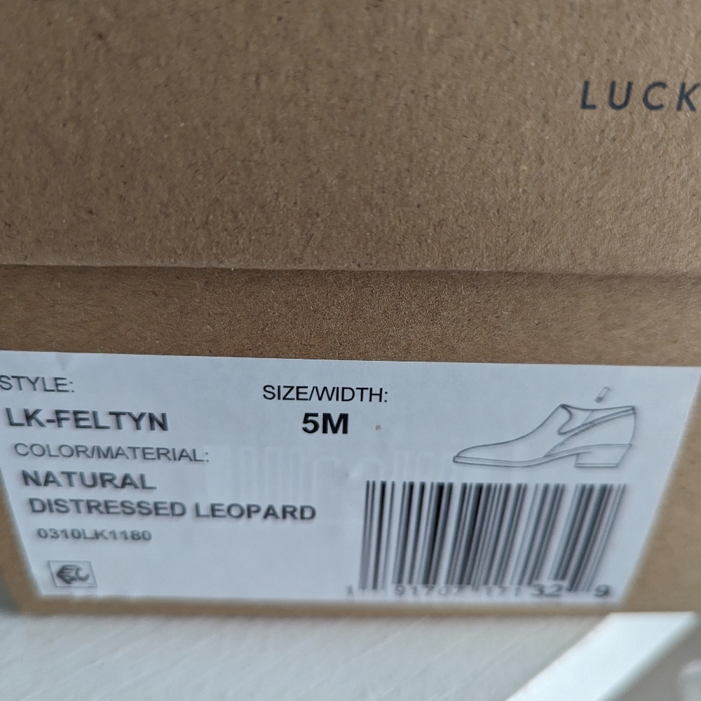 Boots - Picture 3 of 6